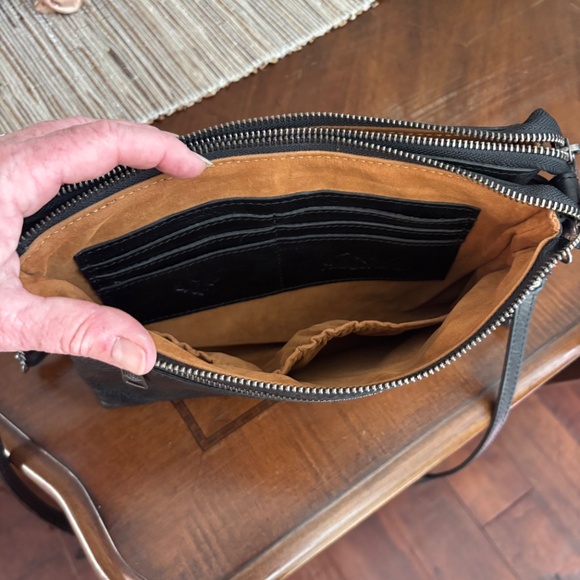 Patricia Nash Black Leather Double Zip Crossbody Bag - Picture 4 of 6